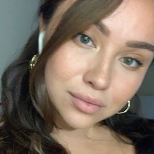 Meet your Posher, Daise